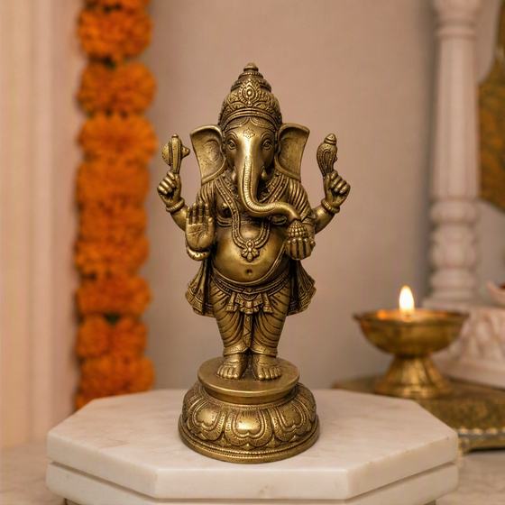 Murti mandir mein